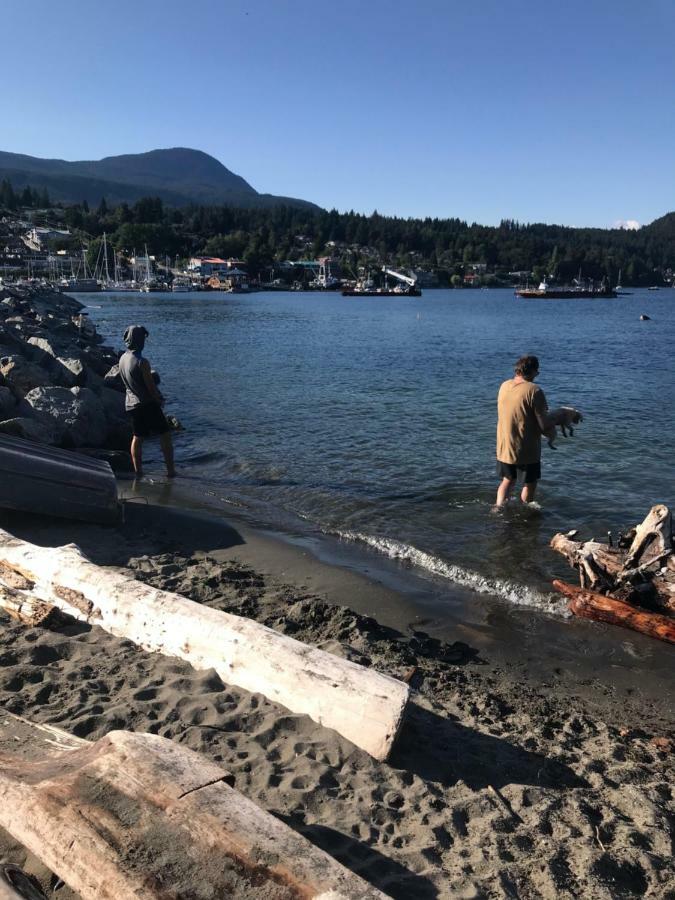 Seas The Day House 5 Star Hottub Pets Bbq Fire Premier Location Hotel Gibsons Exterior foto